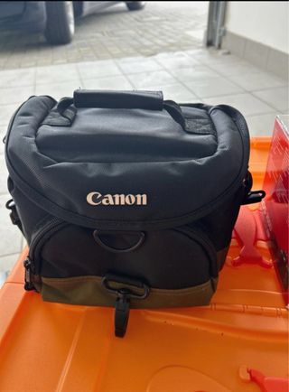 Canon EOS 700D Kit Obiettivo EF-S 18-55 IS STM