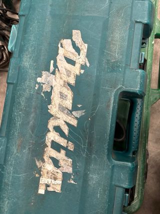 Sierra Sable Makita JR3070CT con maletín