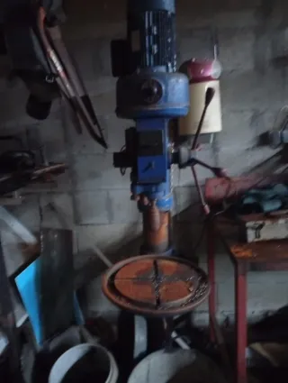 Taladro de pie industrial