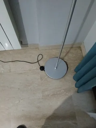 Lámpara de pie moderna de luz led