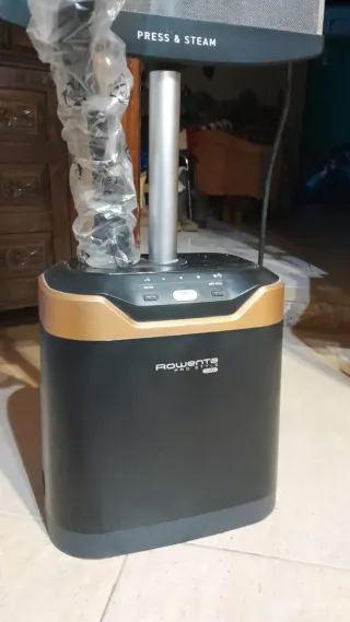 Plancha Vertical Vapor con Cepillo