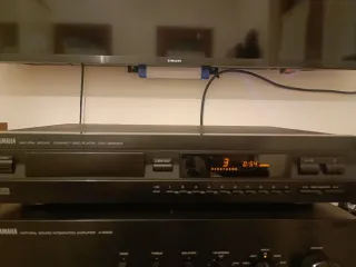 Lettore CD Yamaha CDX 393MKll