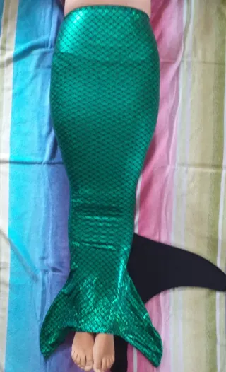 Costume Sirenetta verde con coda
