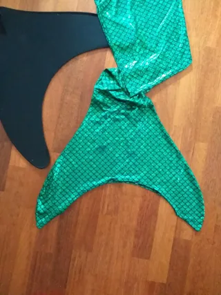 Costume Sirenetta verde con coda