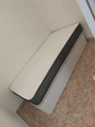 Canapés y colchones nuevos