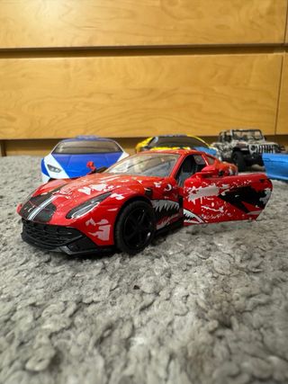 Lote 5 coches deportivos escala grande