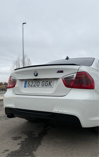 BMW 320d 2009