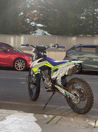 Rebel Master Sabre 2025 Enduro Moto