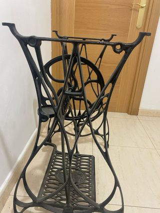 Pies maquina de coser forja