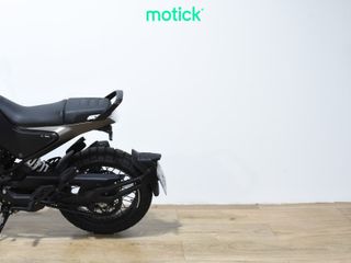 HUSQVARNA SVARTPILEN 125