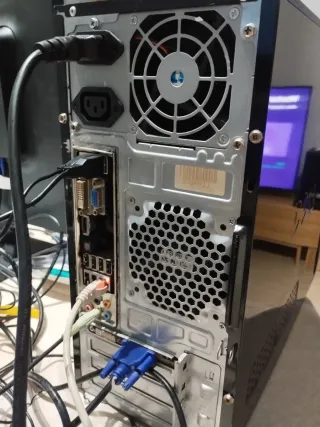 Ordenador Gigabyte i7 8GB RAM SSD