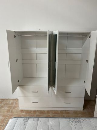 Armario 4 puertas con espejos Con cajones!!