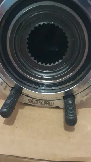 Bloqueo Rueda Manual 40250-2s610 D21 MT