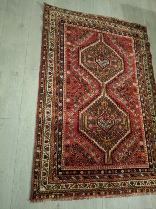Alfombra de lana tejida a mano