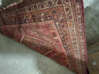 Alfombra de lana tejida a mano