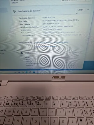 Asus Vivobook 17 Blanco