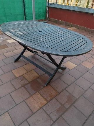 Tavolo in teak per giardino/terrazzo