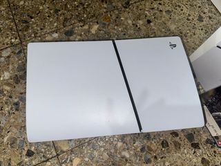 PlayStation 5 con juego NBA 2K23