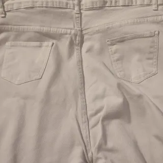 Pantalón vaquero blanco como nuevo (SHEIN)