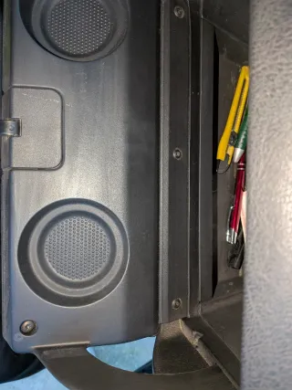 Guantera Citroen Saxo