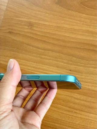 iPhone 16 Verde Fattura Garanzia fino Gen 2027