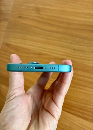 iPhone 16 Verde Fattura Garanzia fino Gen 2027