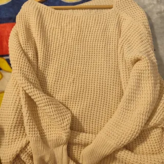 Jersey beige tejido waffle ( SHEIN)