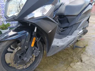 Moto SYM Yet 50cc Negra