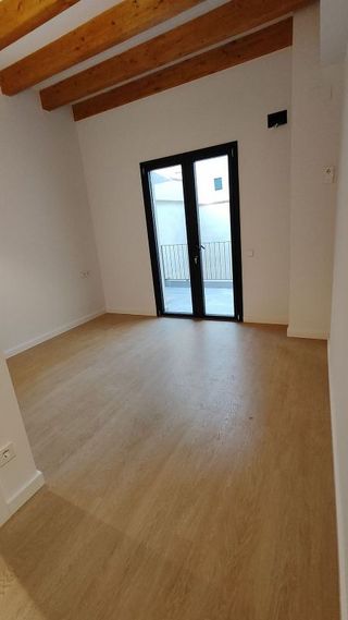 Casa adosada en venta en Centre en Rubí