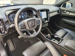 Volvo XC40 RDSIGN AUTO T3 163 CV