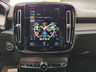 Volvo XC40 RDSIGN AUTO T3 163 CV