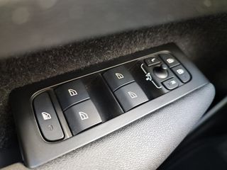 Volvo XC40 RDSIGN AUTO T3 163 CV