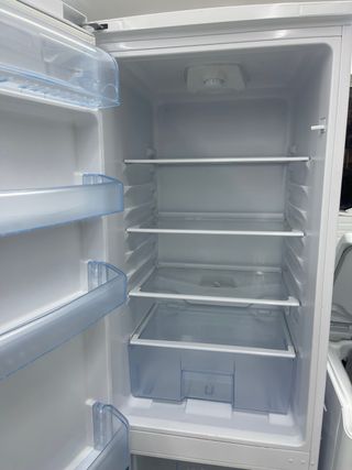 Súper Oferta pack Nevera Beko 1.70 lavadora AEG