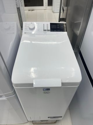 Súper Oferta pack Nevera Beko 1.70 lavadora AEG