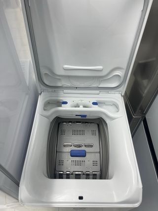 Súper Oferta pack Nevera Beko 1.70 lavadora AEG