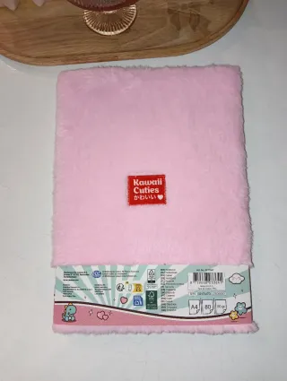 Libreta A4 Kawaii Cuties Peluche Tiburón