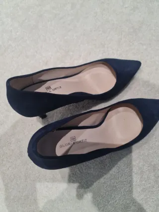 Zapatos tacón Gloria Ortiz ante azul T.38