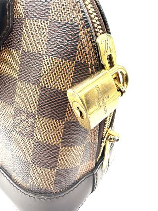 Louis Vuitton Alma BB Marrón y Dorado