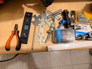 Lote herramientas + taladro + caja
