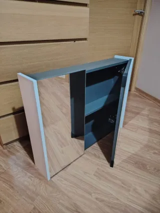 Armario baño, 2 puertas de espejo. Gabinete