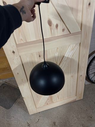 Lámparas colgantes esféricas negra y dorada