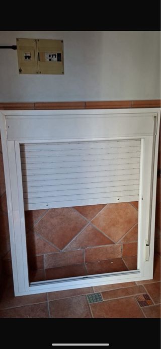 Ventana corredera de aluminio blanca