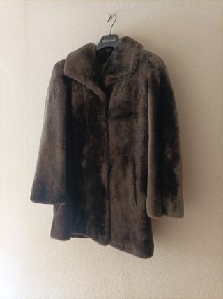 Chaquetón de moutón piel auténtica.