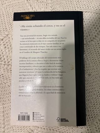 La forastera / The Stranger (Spanish Edition)