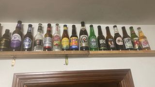 Collezione di birre in bottiglia da un terzo