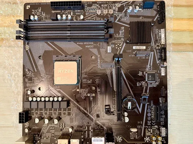 Pack Ryzen 5 5600G + 16GB Kingston Fury + B550M K afbeelding 2
