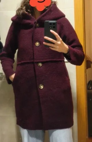 Abrigo lana color vino