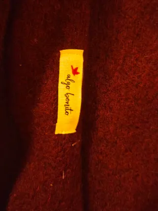 Abrigo lana color vino