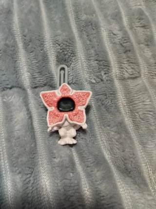 Figura Kinder Joy Stranger Things