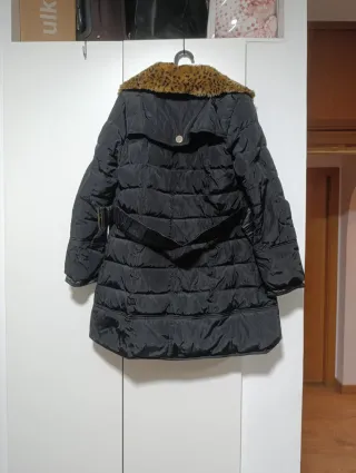 Plumífero Morgan Negro con Cuello Animal Print